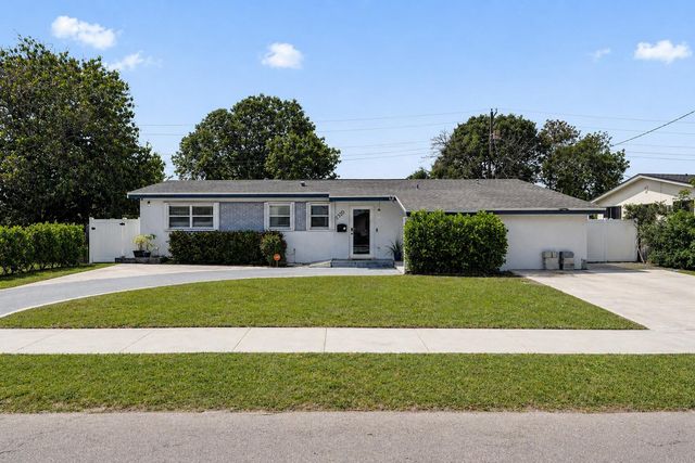 2320 NW 191st Terrace, Miami Gardens, FL 33056