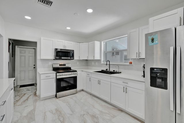 2320 NW 191st Terrace, Miami Gardens, FL 33056