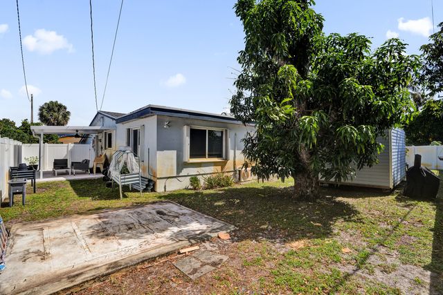 2320 NW 191st Terrace, Miami Gardens, FL 33056