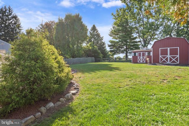 2120 GREYHORSE DR, Warrington, PA 18976
