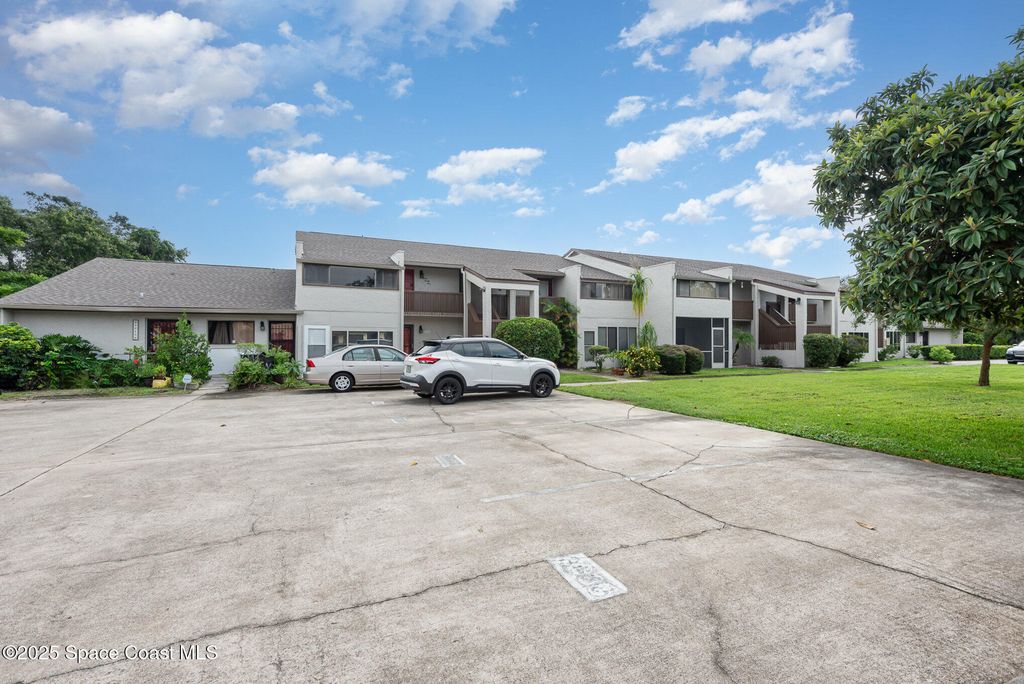 3020 Finsterwald Drive 6, Titusville, FL 32780