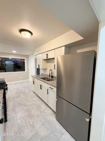 5048 Trojan Drive, El Paso, TX 79924