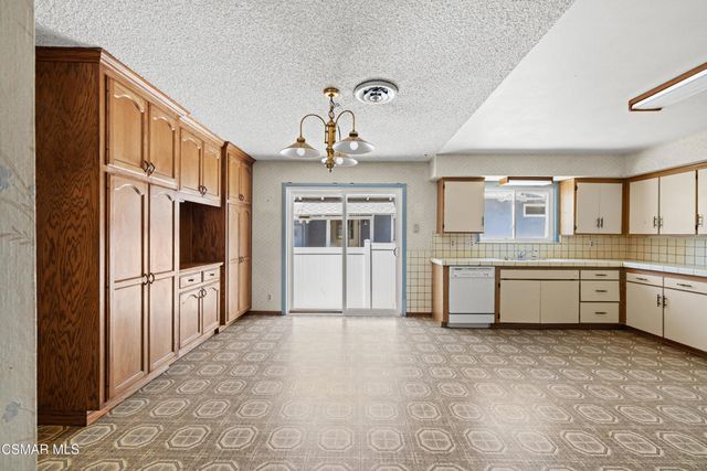 727 Brossard Drive, Thousand Oaks, CA 91360