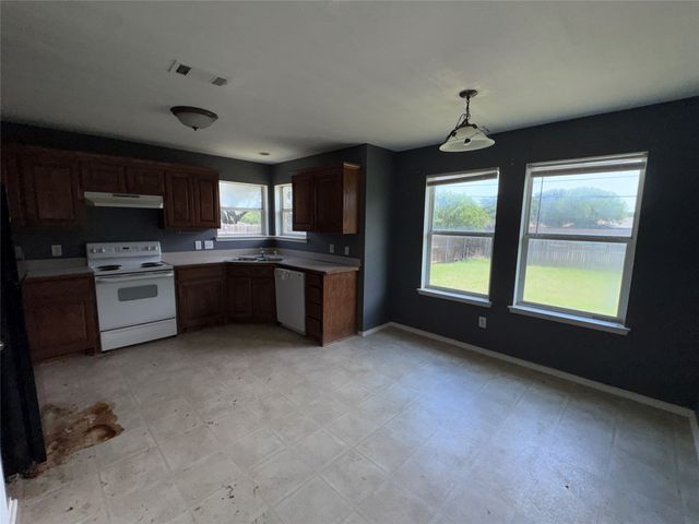 517 Birch Street, Crowley, TX 76036