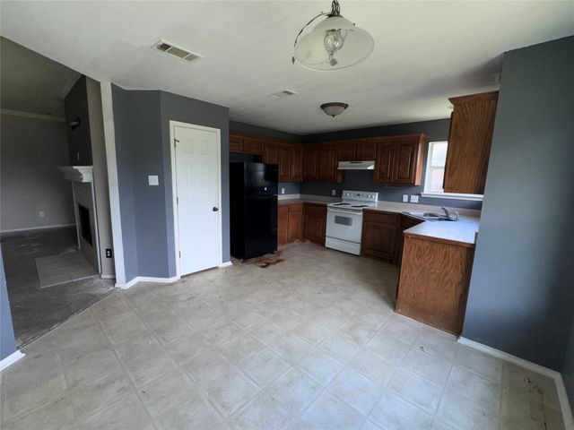 517 Birch Street, Crowley, TX 76036