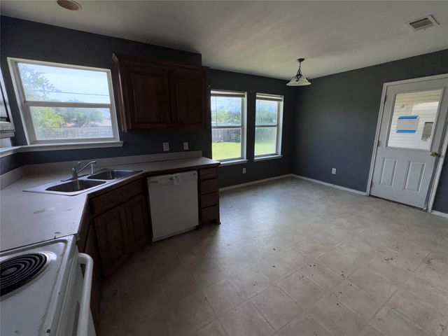 517 Birch Street, Crowley, TX 76036