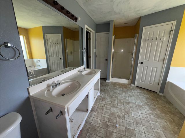 517 Birch Street, Crowley, TX 76036