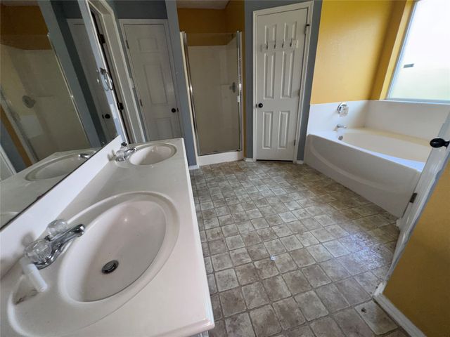 517 Birch Street, Crowley, TX 76036