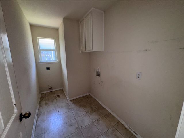 517 Birch Street, Crowley, TX 76036