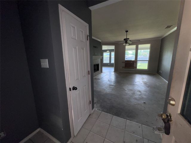 517 Birch Street, Crowley, TX 76036