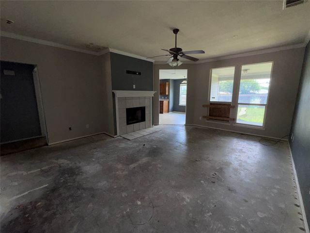 517 Birch Street, Crowley, TX 76036