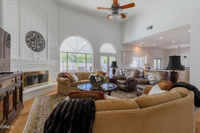 9100 Saint Cloud Lane, Bakersfield, CA 93311
