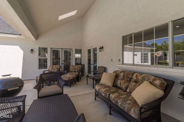 9100 Saint Cloud Lane, Bakersfield, CA 93311