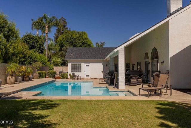 9100 Saint Cloud Lane, Bakersfield, CA 93311