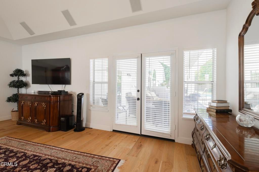 Image 23 of property listing at 9100 Saint Cloud Lane, Bakersfield, CA 93311