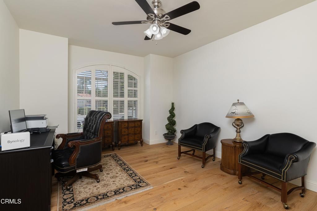 Image 29 of property listing at 9100 Saint Cloud Lane, Bakersfield, CA 93311