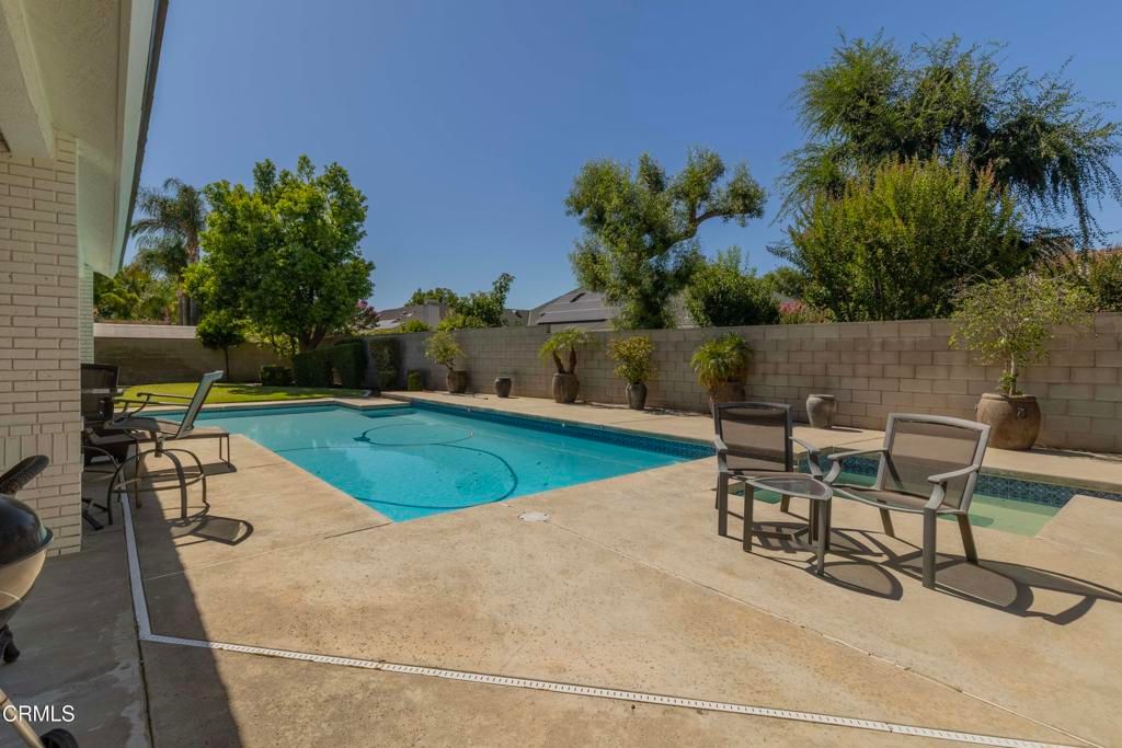 Image 43 of property listing at 9100 Saint Cloud Lane, Bakersfield, CA 93311