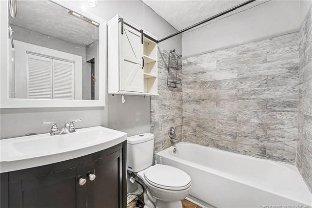 420 Wallace Mclean Road, Raeford, NC 28376