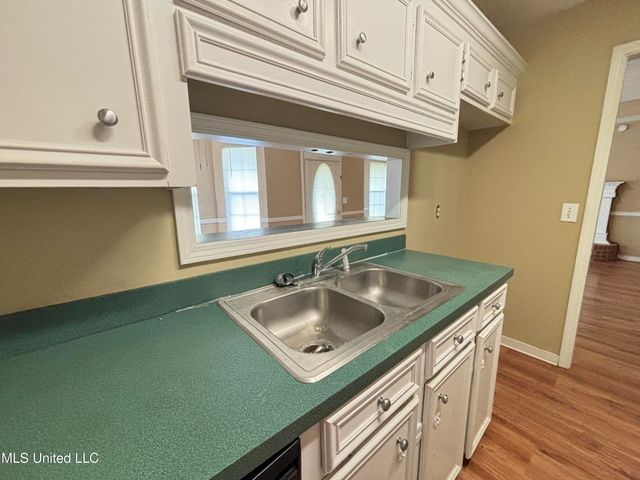 2062 Fox Hill Lane, Byram, MS 39272