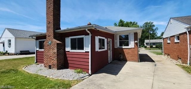 1713 Empire Road, Wickliffe, OH 44092