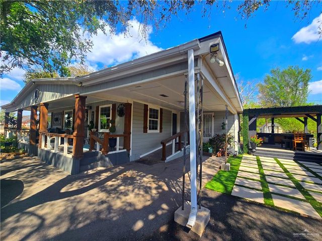 943 W Bowie Avenue, Alamo, TX 78516