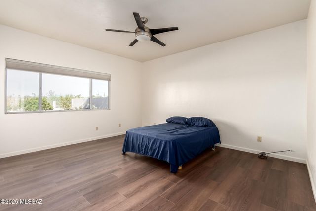 6697 N Shadow Run Drive, Tucson, AZ 85704