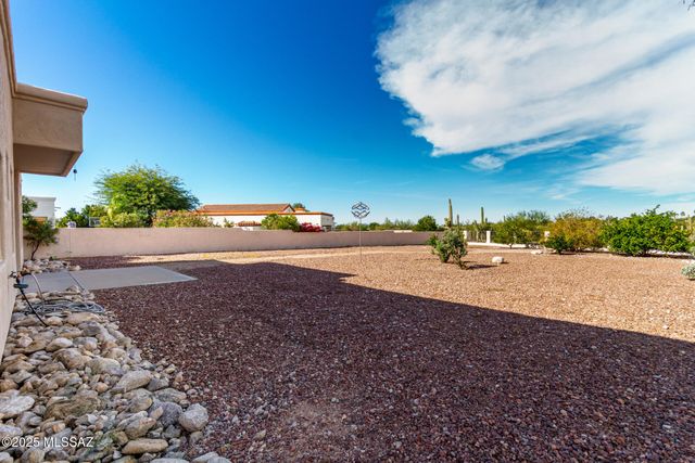 6697 N Shadow Run Drive, Tucson, AZ 85704