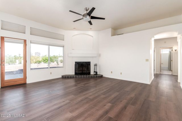 6697 N Shadow Run Drive, Tucson, AZ 85704