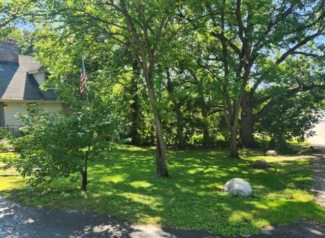 9215 S 83rd Avenue, Hickory Hills, IL 60457