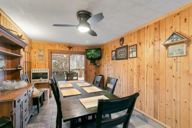 9215 S 83rd Avenue, Hickory Hills, IL 60457