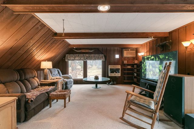 9215 S 83rd Avenue, Hickory Hills, IL 60457