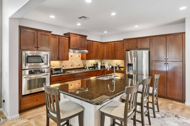 32093 S Agarita Drive, Oracle, AZ 85623