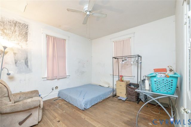 212 Norfolk Ave, Colonial Heights, VA 23834