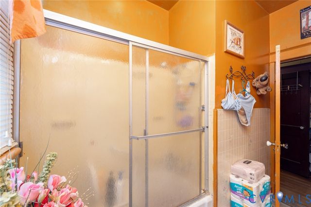 212 Norfolk Ave, Colonial Heights, VA 23834