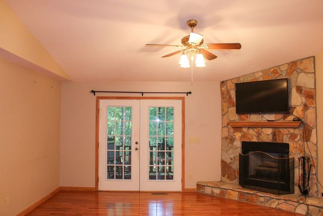 45 Settlers Crossing Way, Murphy, NC 28906