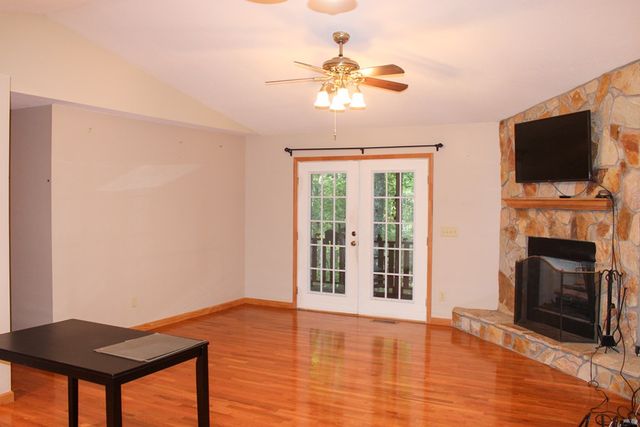 45 Settlers Crossing Way, Murphy, NC 28906