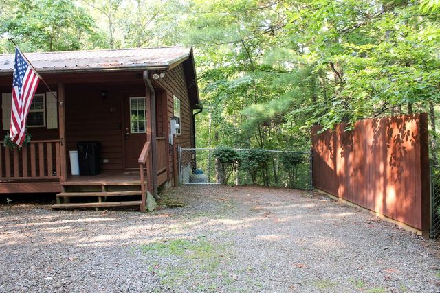45 Settlers Crossing Way, Murphy, NC 28906