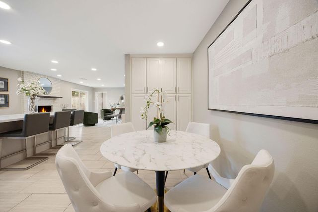 10207 Oakpoint Drive, Houston, TX 77043