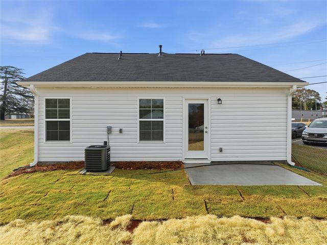 25 New Dunham Bridge Road, Greenville, SC 29611