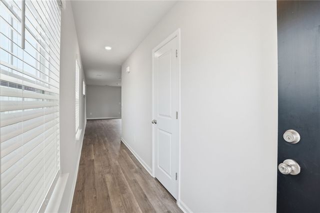 25 New Dunham Bridge Road, Greenville, SC 29611