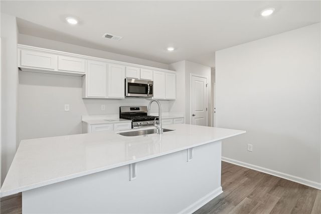 25 New Dunham Bridge Road, Greenville, SC 29611