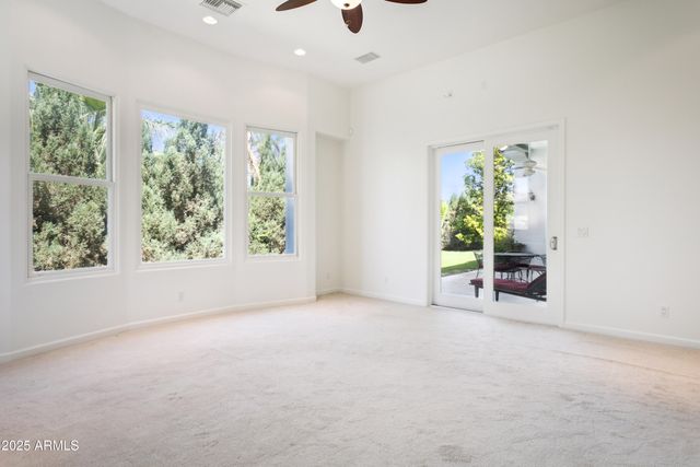 316 E BETHANY HOME Road, Phoenix, AZ 85012