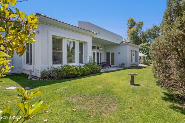 316 E BETHANY HOME Road, Phoenix, AZ 85012