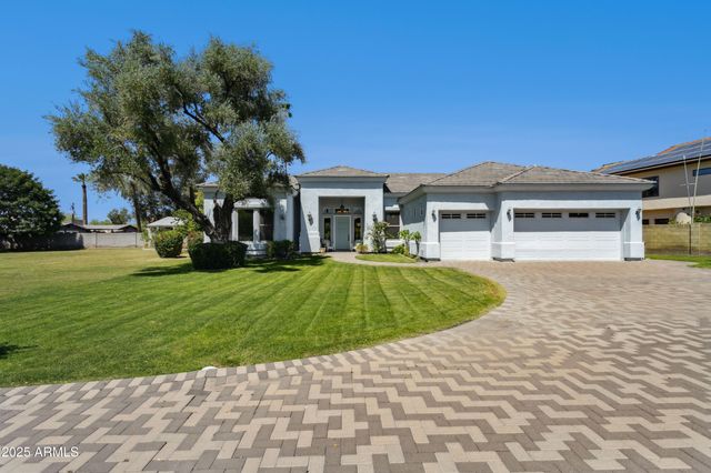 316 E BETHANY HOME Road, Phoenix, AZ 85012