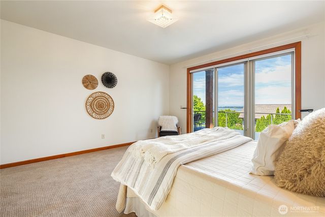 5550 Whitehorn Way, Blaine, WA 98230