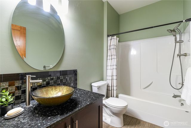 5550 Whitehorn Way, Blaine, WA 98230