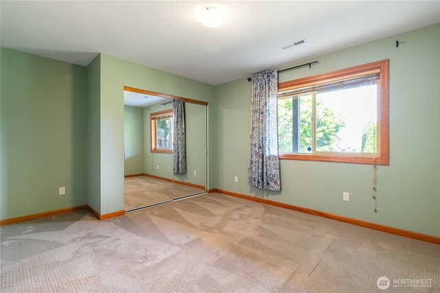5550 Whitehorn Way, Blaine, WA 98230