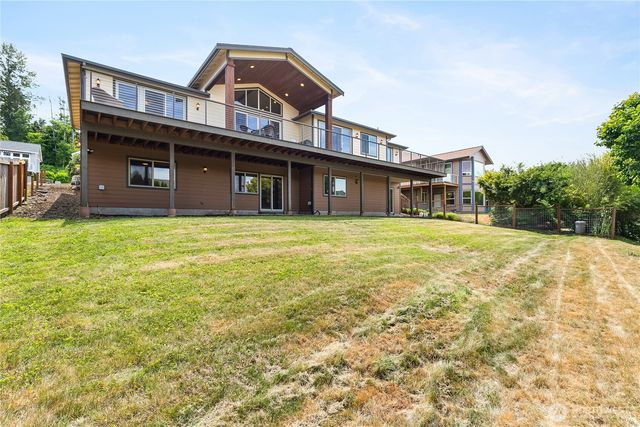 5550 Whitehorn Way, Blaine, WA 98230