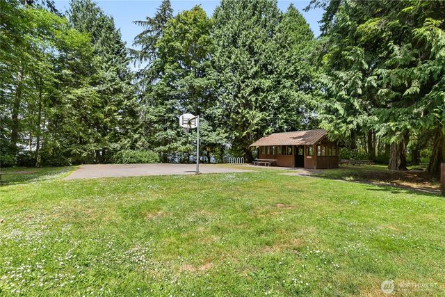 5550 Whitehorn Way, Blaine, WA 98230