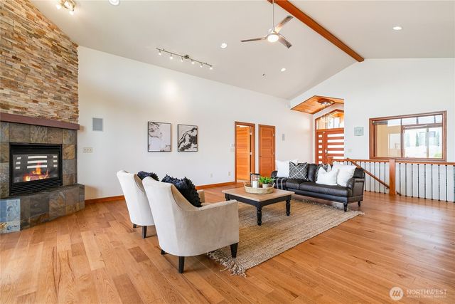 5550 Whitehorn Way, Blaine, WA 98230